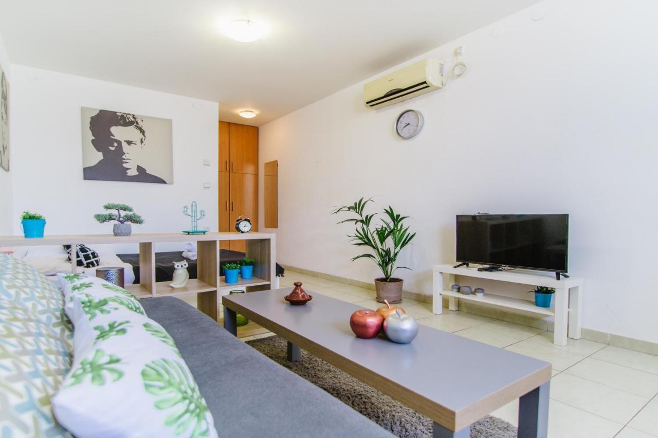 Carmel Market Apartments - By Comfort Zone Tlv 텔아비브 외부 사진