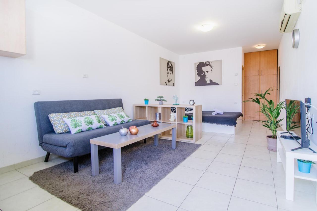 Carmel Market Apartments - By Comfort Zone Tlv 텔아비브 외부 사진